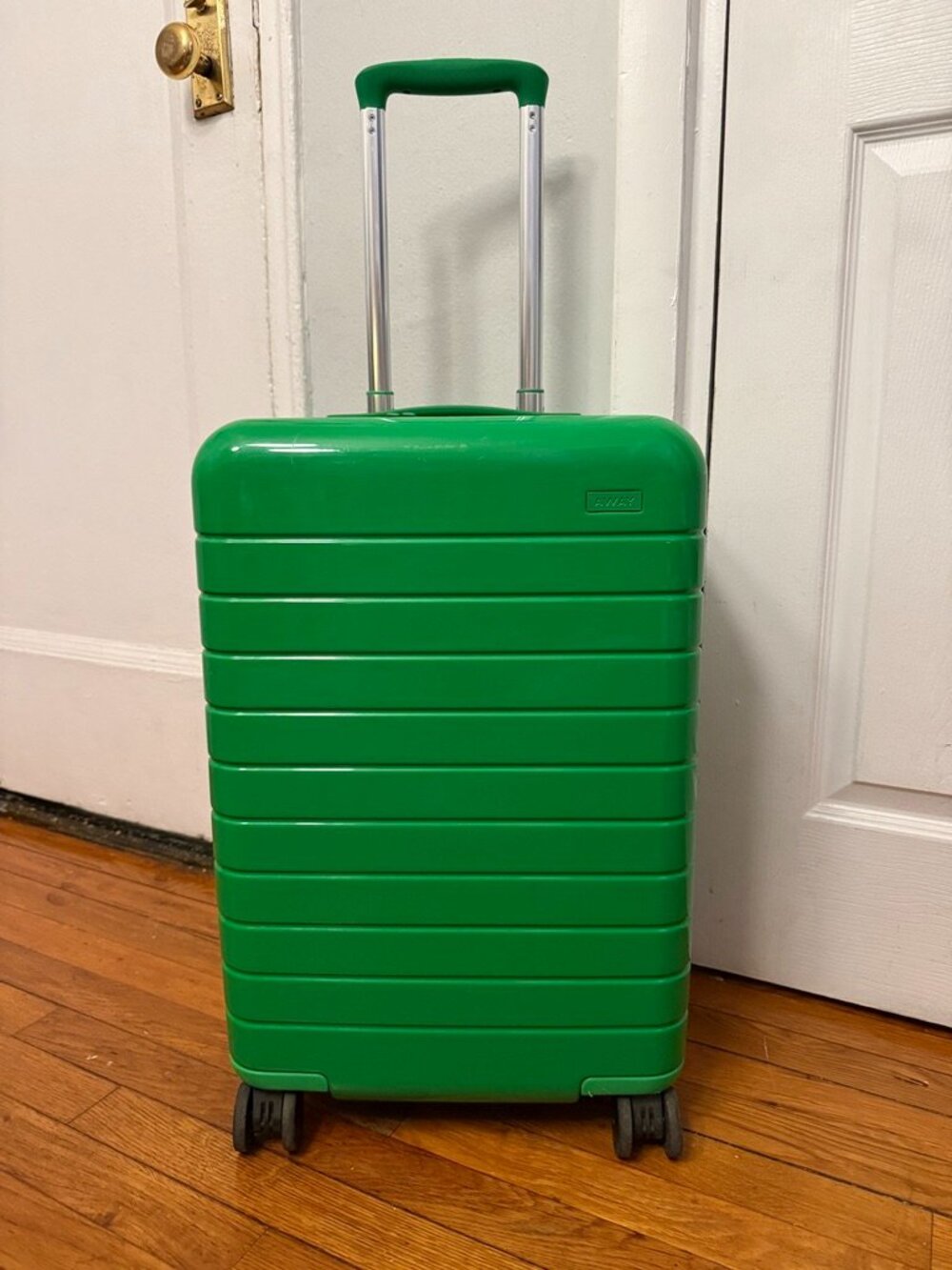 Away Neon Collection Carry-On Suitcase Glossy Kiwi Green Limited Edition Rare